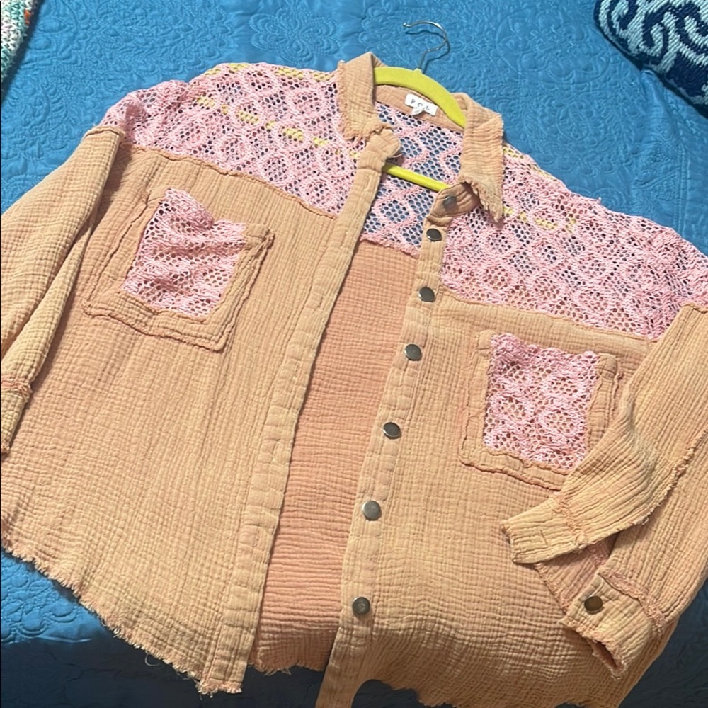 POL Boxy Tan and Pink Shirt